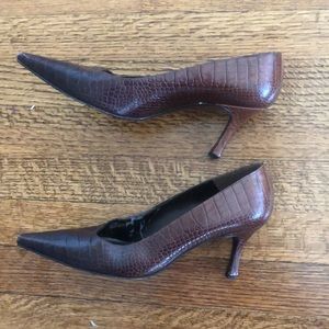 Stuart Weitzman Women’s Snakeskin Heels Size 7